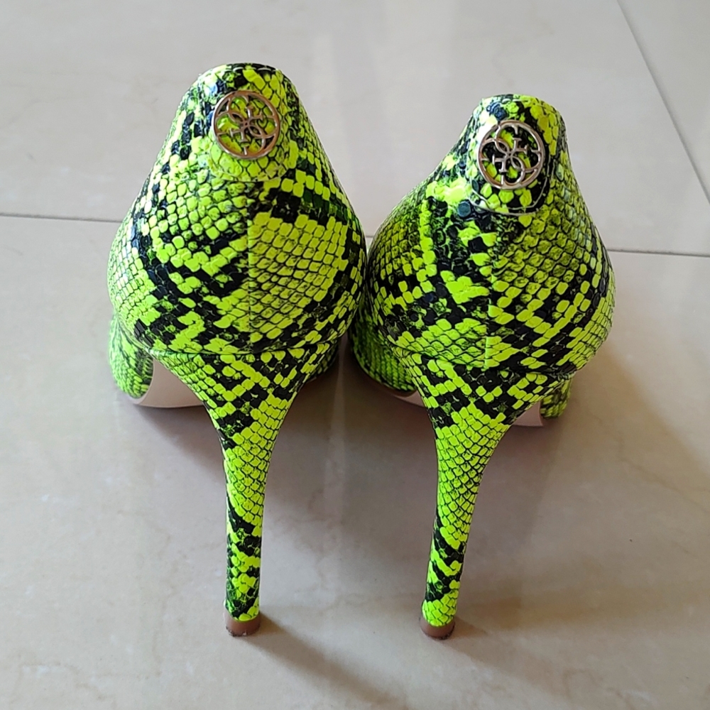 Neon print heels - Picture 3 of 4